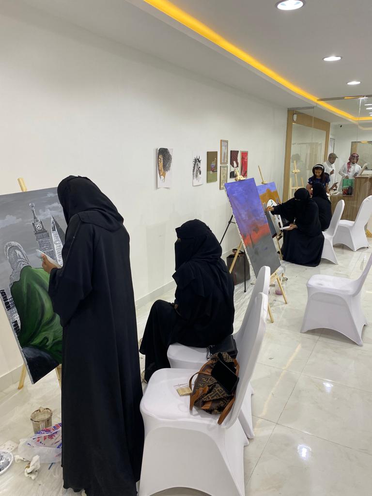gsftnajran's tweet photo. جوانب من فعاليات #اليوم_الوطني_السعودي_93 التي نفذتها #جسفت_نجران بالتعاون مع #شركة_دلما_الطبية ، بقاعة الفعاليات في مقر #عيادات_دلما

#جسفت #فن_تشكيلي #نجران_الان https://t.co/nNYdSxa0Ov