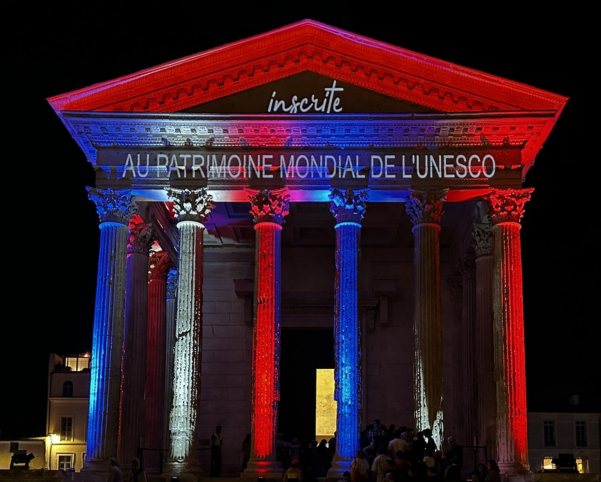 syldu30's tweet photo. Soirée spéciale à Nîmes suite l’inscription de la Maison Carrée sur la liste du patrimoine mondial de l’Unesco. @nimes @UNESCO_fr  ravie pour ma ville     Voici quelques photos de cette soirée. https://t.co/P2rxeUm9Up