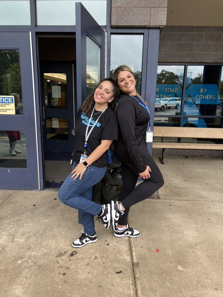 Natasha_Carrera's tweet photo. “Tripleting” on this rainy Spirit Day🐼💙 @LMMahwah @Mrs_Korcak @Gianna_Bologna #SOARing #Thunderbirds #TeamLenape #SpiritDayFun https://t.co/QO2dXxr0R2