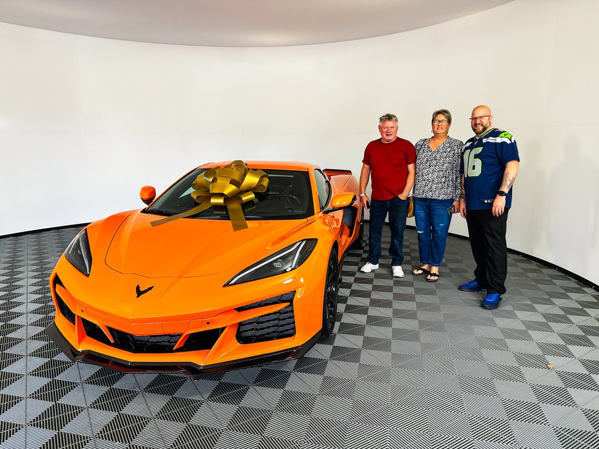 evergreenchevy's tweet photo. Here is Richard and his lovely wife taking delivery of their powerful, brand-new 2023 Corvette Z06 with some help from their Salesperson, Kyle Renfro! Congratulations to you both, enjoy your new ride! 🎉🎈 Visit us online to order your very own Corvette: https://t.co/b0nkHvIx69 https://t.co/kBjXBY4Y6n