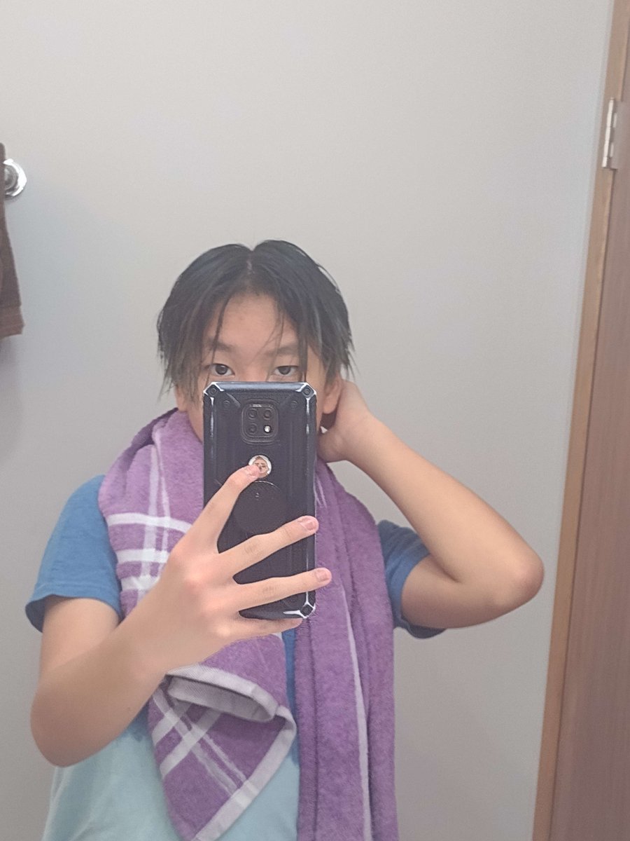 quicksznn's tweet photo. bro said im ugly : | https://t.co/NB7idc9gOu