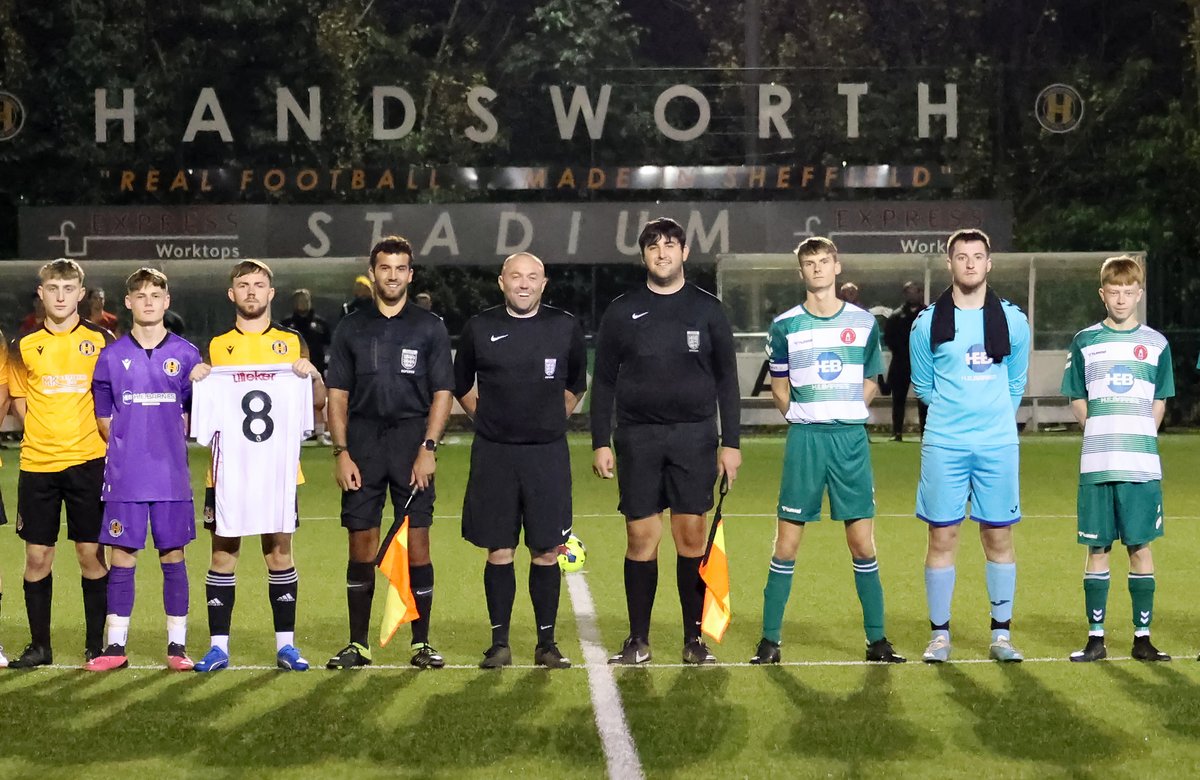 KenAllsebrook's tweet photo. A tribute to Maddy Cusack before the @Handsworth_FC  U21 v Dronfield Town U21 game tonight and an immaculately observed  minutes silence followed.
(not sure why the match officials have a big grin on their faces. Not really appropriate IMO) https://t.co/Ms7i5miXa2