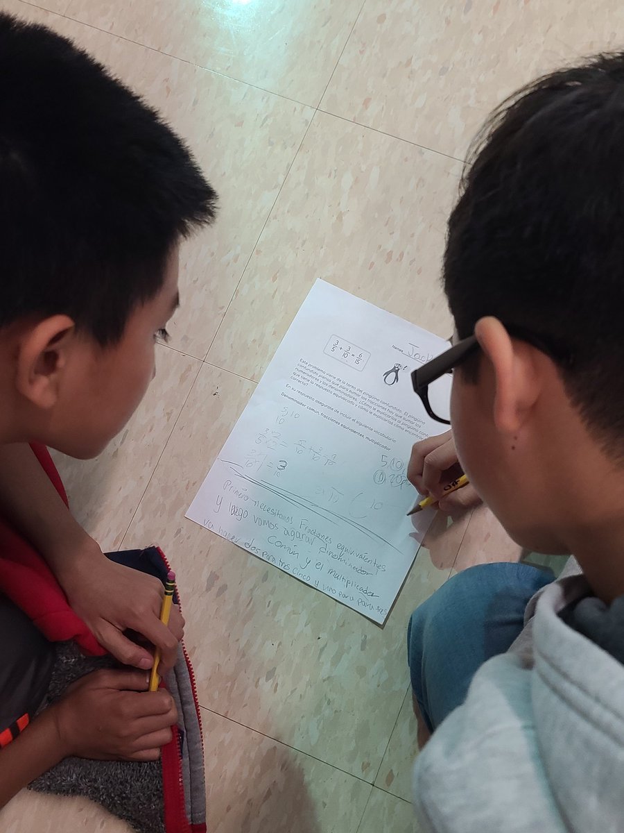 WoodlandIntDual's tweet photo. ¡Time for el Puente! 5th graders in Mrs. Veronie's and Maestra Raths's Dual Language classes transferred their fraction math vocabulary to Spanish today! They demonstrated their metalinguistic and math skills to help the Puzzled Pingüino fix his mistakes! https://t.co/CJonDmfCcY