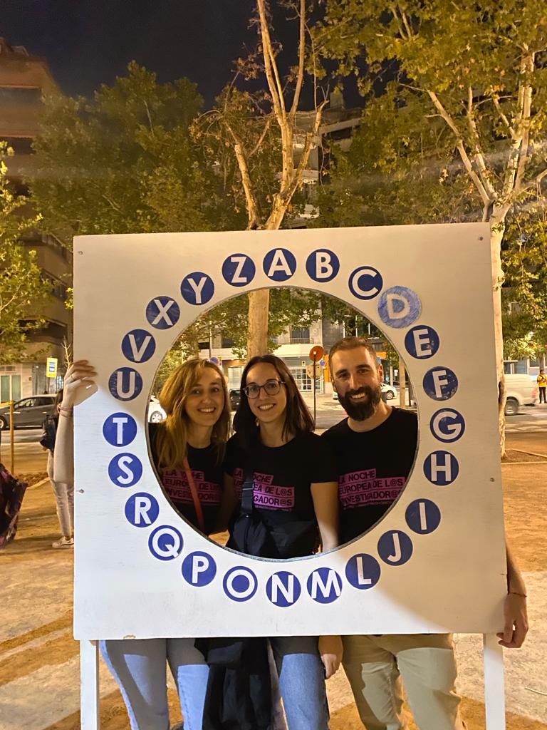@josealazr @carlpeto #AgustinRobles #MonicaRodriguez #InmaMartin @m_carmenortega  @NanoChemBio @genyo_pts at the European Research Night 2023 #NIGHTSpain in Granada ! 🌍🔬 Excited to share insights and discoveries from our research journey.  #ERNGranada2023