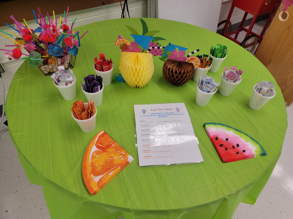 More #RockYourSchool fun... the staff even got to enjoy a little "Rock Your Water" WaterTok station! 🍹