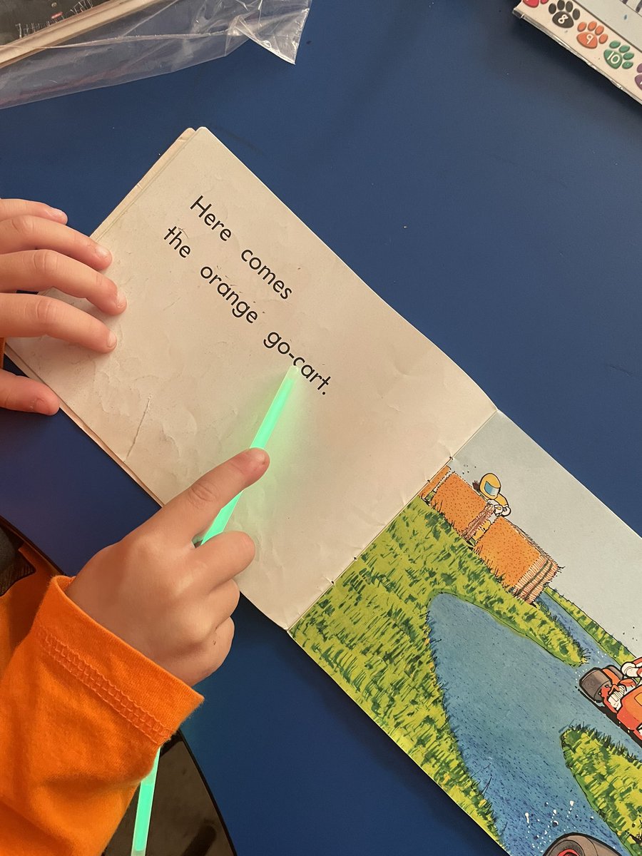 ms_fitzpatrickk's tweet photo. We have been working hard on finding ‘treasure letters’ in our books this week! Today some pirates stopped in and left us some of their treasure! We used the gifts to find some more letters in our books! https://t.co/tEMeStWWmp