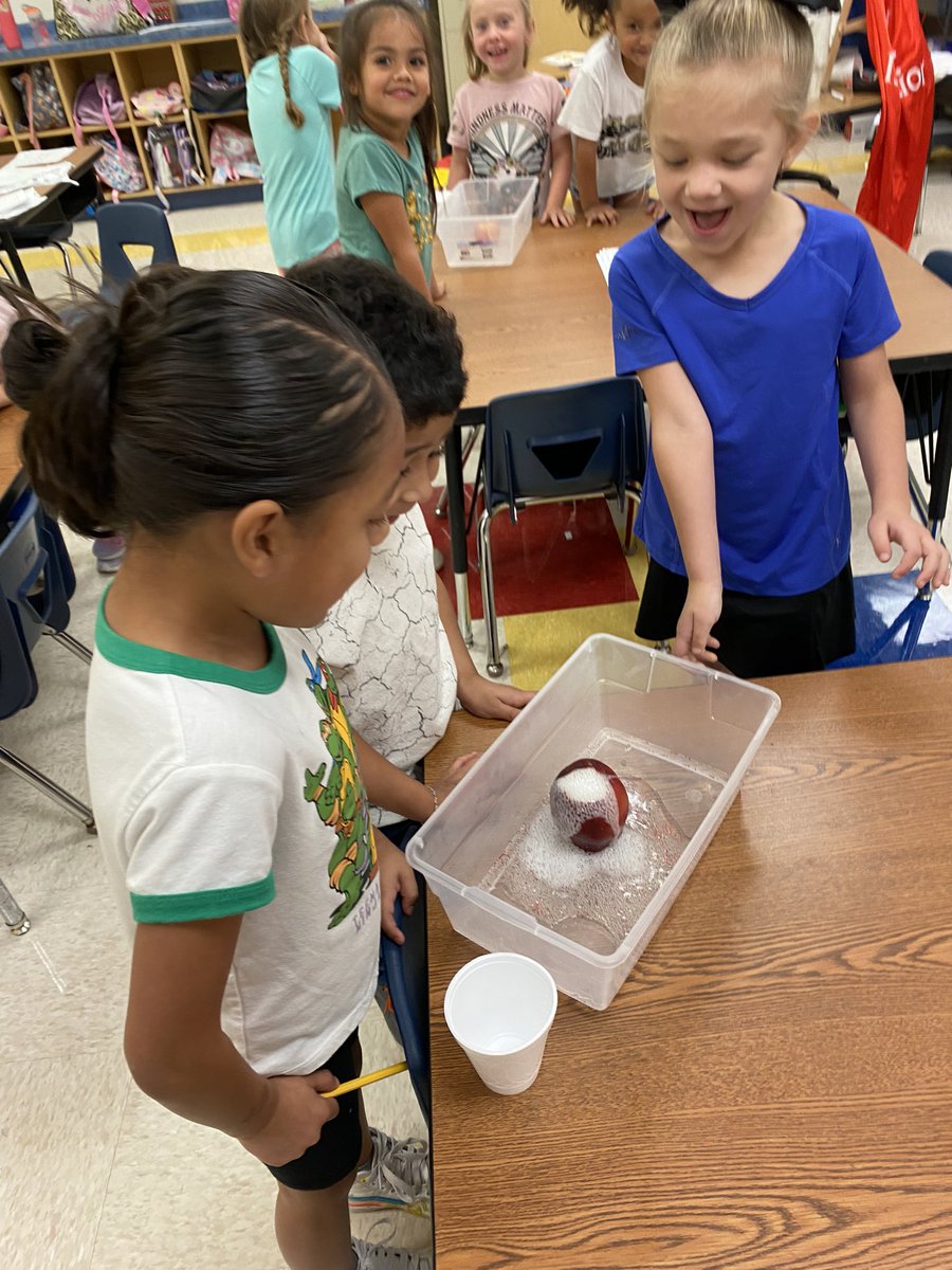 Mrs_S_Ramirez's tweet photo. Apple Week! 🍎We did a sink or float test, celebrated Johnny Appleseed Day , tasted different types of apples and wrote our opinion on our favorite…and made some apple volcanoes ! What a great week of learning! #FunInKinder #1Heart1Seguin https://t.co/2YGgzrSb6B