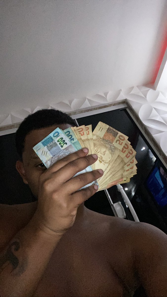 Marcinh57's tweet photo. Nós vive e deixa viver, oq veio pra abalar só fortaleceu, não rendo nem dependo, muito menos me rendo..🤑 https://t.co/0myfcyaDSE
