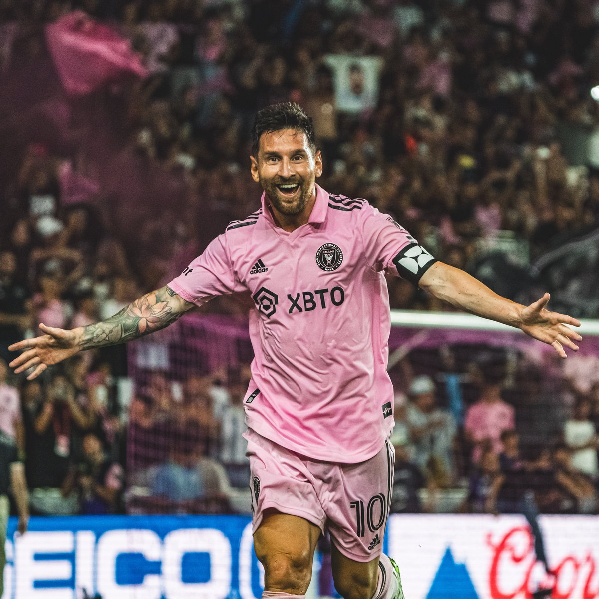 InterMiamiCF's tweet photo. ⭐3 spots in the Top 25 ⭐

Leo Messi, Sergio Busquets, and Josef Martínez are named to the @MLS Top 25 selling jerseys of the year!

Get yours now: https://t.co/kNXHBN8hqs https://t.co/ghW9kiyS91