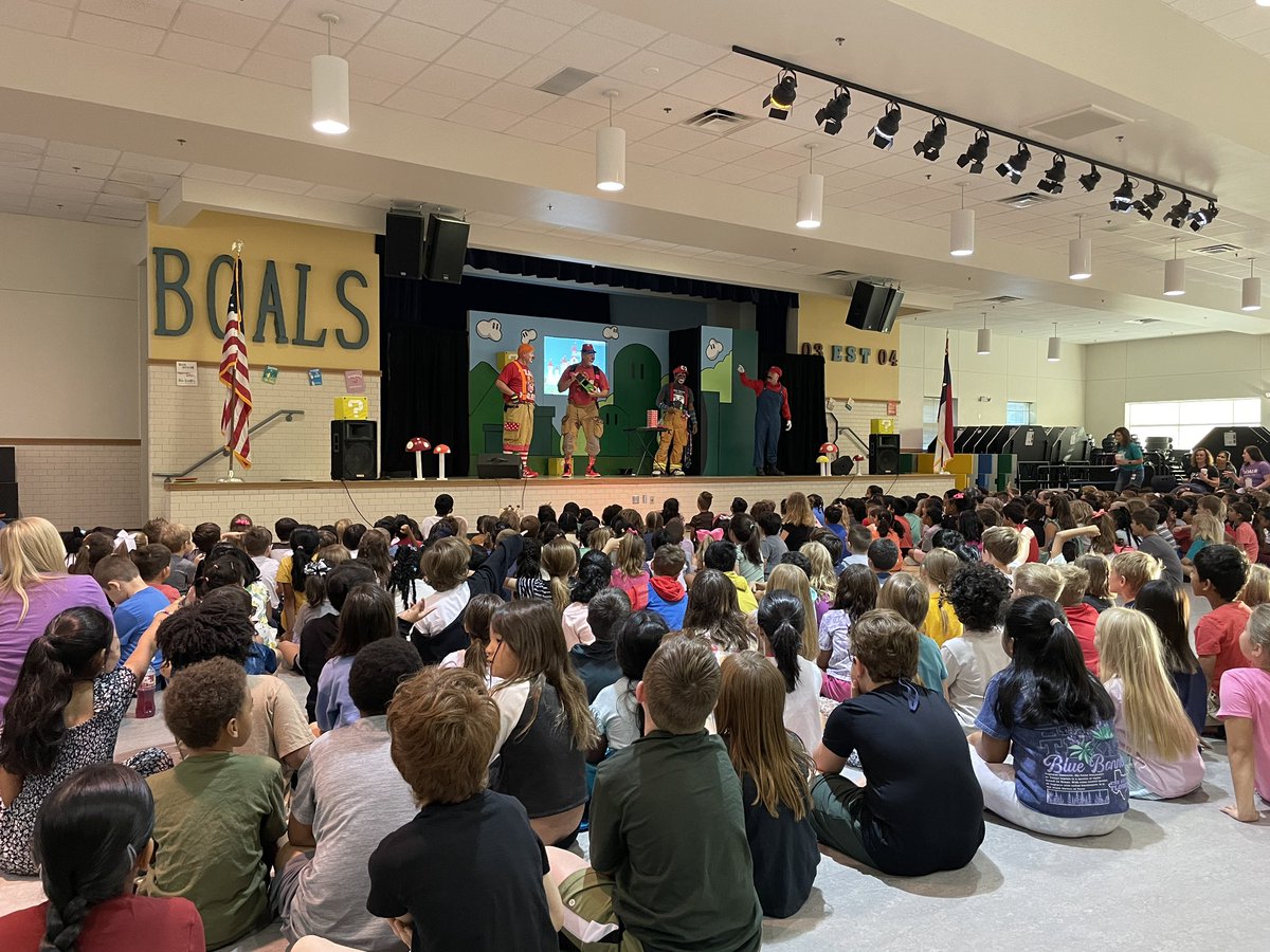 Thanks <a href="/FriscoFFD/">Frisco Fire Dept</a> safety town for a great show at <a href="/Boals_Frisco/">Boals Elementary</a> today!