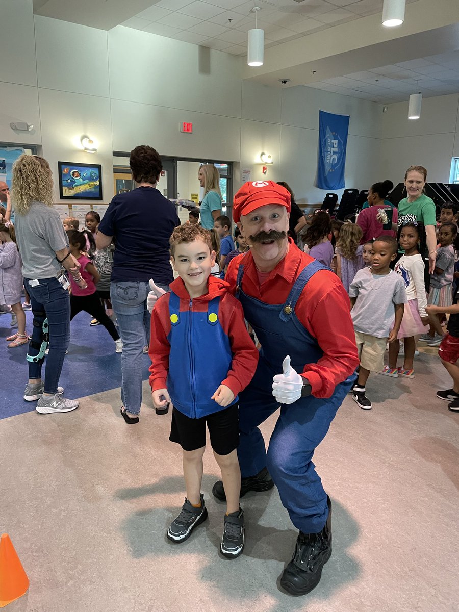 Twins! <a href="/FriscoFFD/">Frisco Fire Dept</a> #safetytown