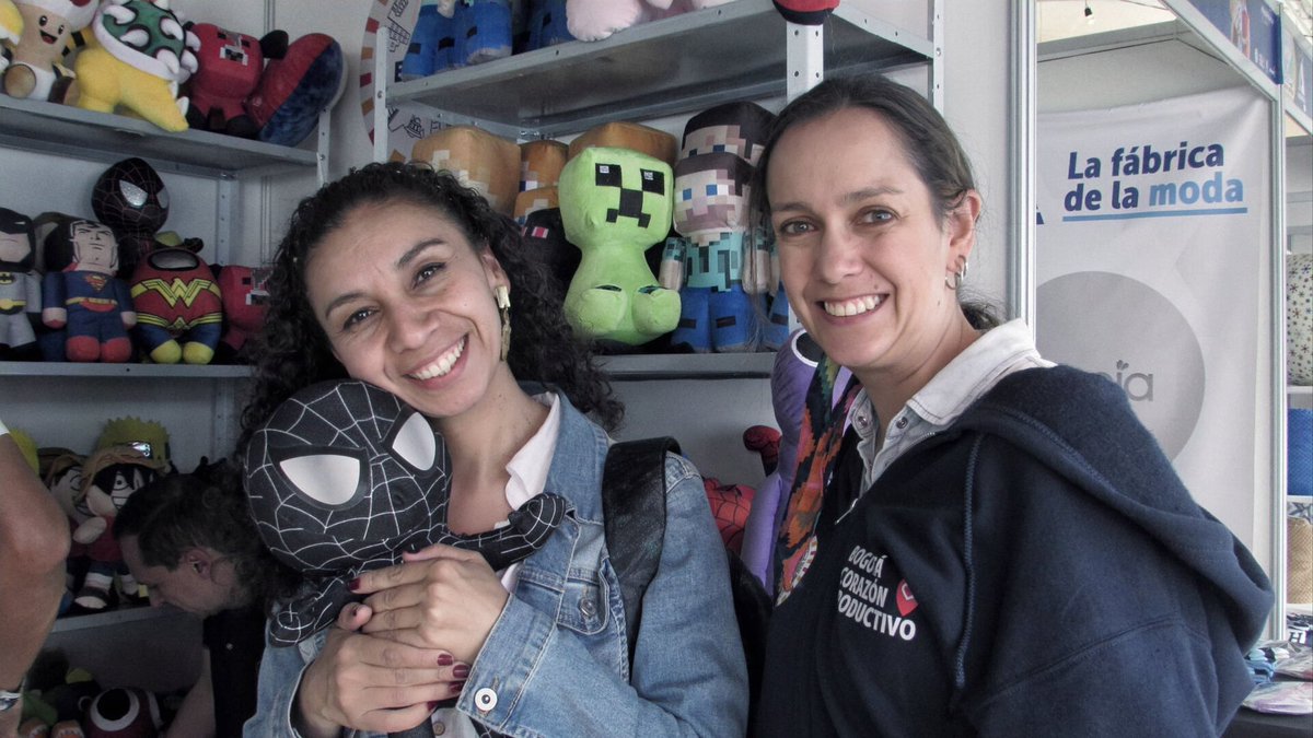 DesarrolloBta's tweet photo. Nos encontramos en el segundo día de la #FeriaDeLaModa en el barrio La Alquería. Ven y descubre la esencia de la moda en su lugar de origen.

Acompáñanos hoy y mañana 30 de septiembre y participa de los eventos que tenemos programados en este maravilloso #CorazónProductivo.❤️ https://t.co/LXXk8fhlSD