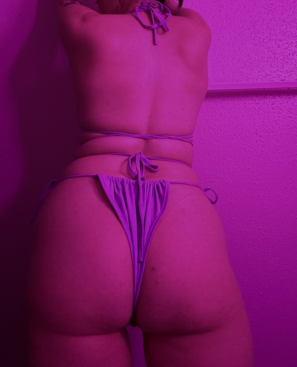 evelynjadee's tweet photo. the titties were tittying ☺️ https://t.co/14Ag0w9oY1