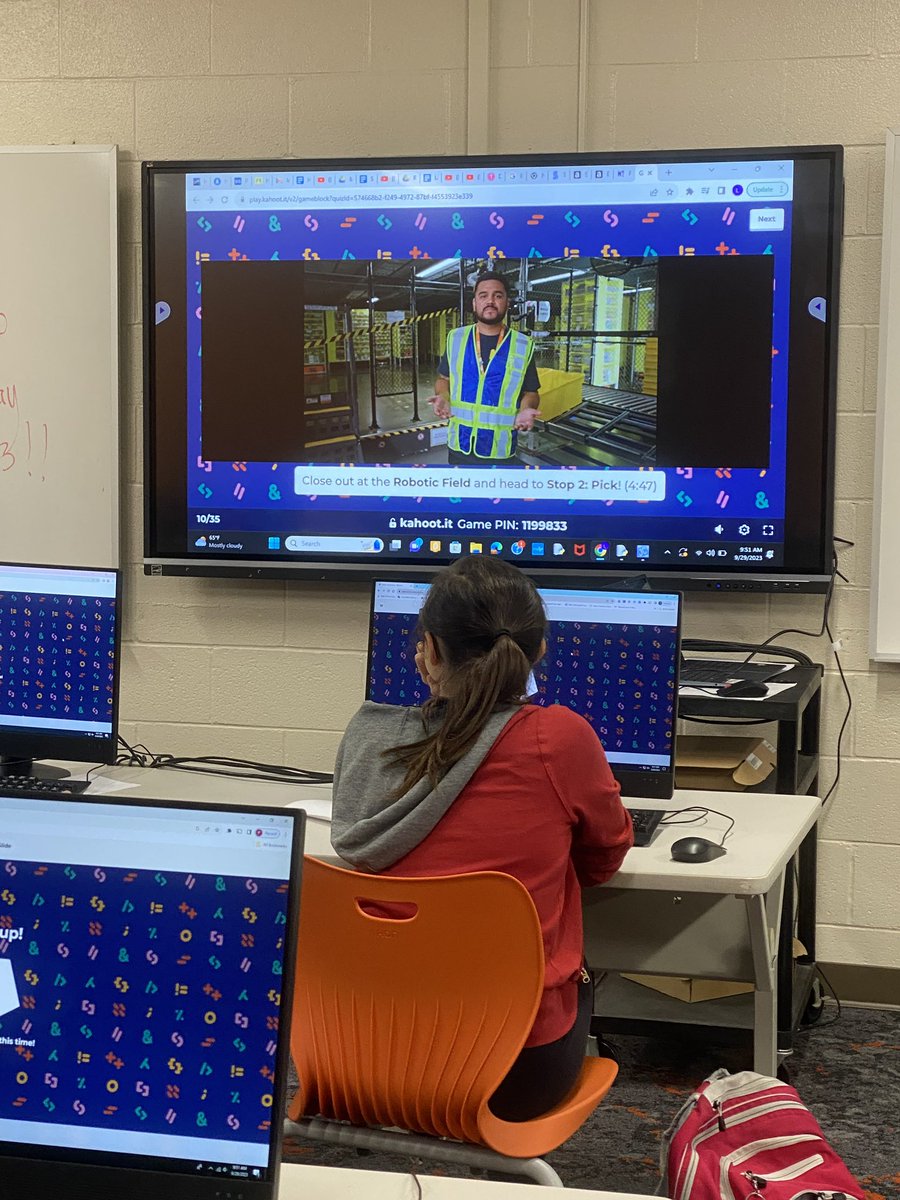 What were students up to in Dr. Laurie Marburger’s Intro to Computer Programming course today? They completed a virtual tour of @amazon warehouse to see how programming is incorporated into fast-paced, reliable logistics! #OhioTechDay @OhioXOrg @WCSOH @CMHRach @tellwesterville