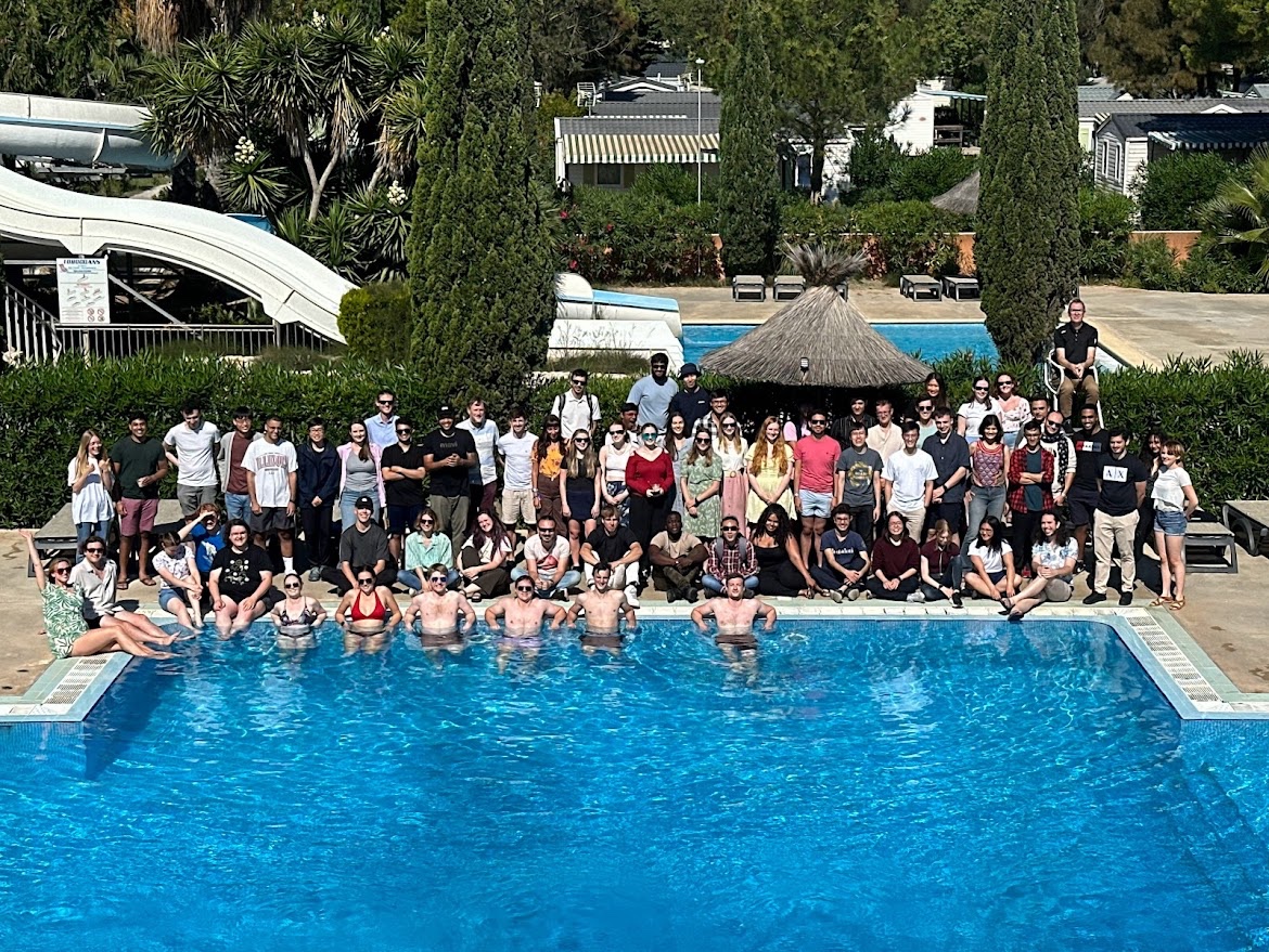 samofmidworld's tweet photo. Amazing few days on the @NanoDTC autumn school in the south of France! Got to better know some great scientists, had fun shooting some Reels, and discussed the future of the CDT. Thankful for the opportunity to be a Nano associate 🔬 #NanoDTC #ScienceInTheSun ☀️ https://t.co/Lww1aSPJoI
