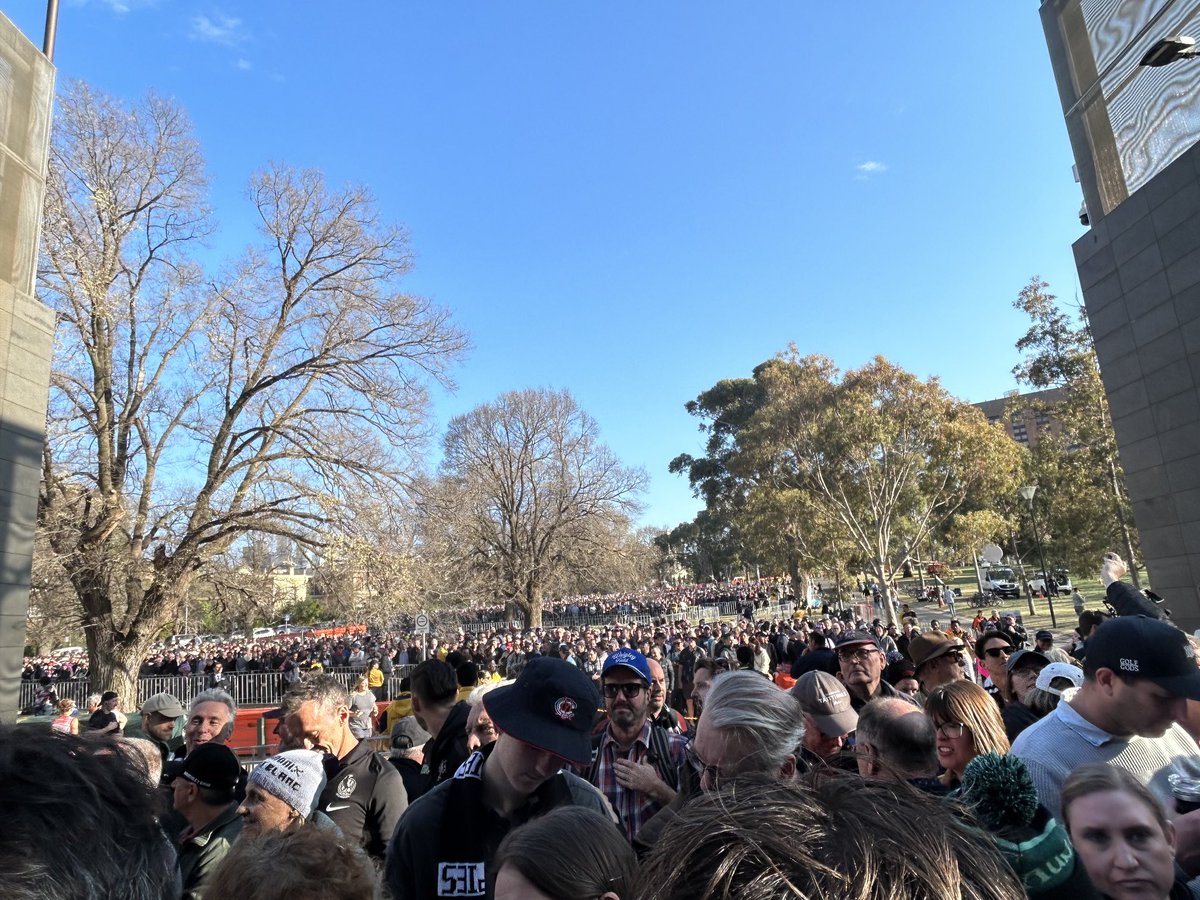 themush28's tweet photo. Looking forward to another grand final huge line at the g https://t.co/WxfNIGTzId