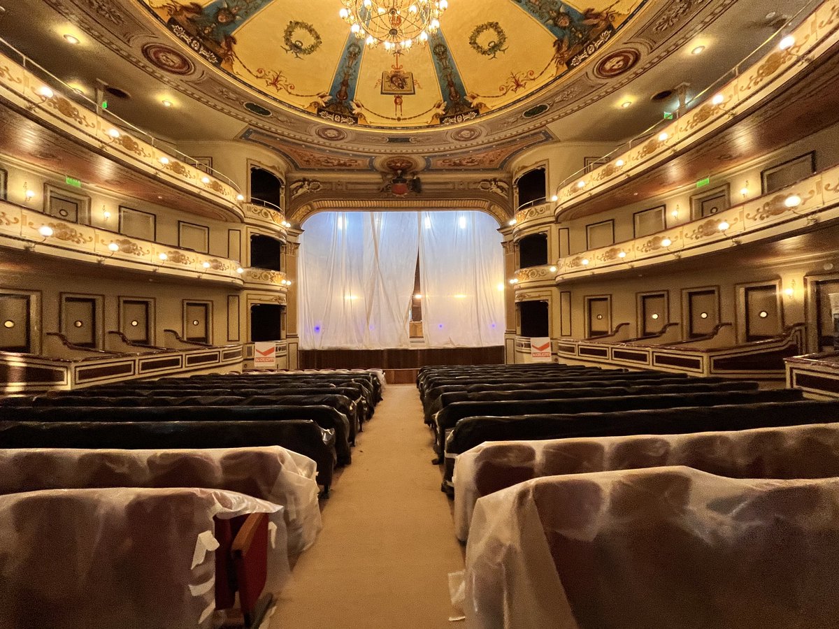 HombredeRadio's tweet photo. 𝐓𝐞𝐚𝐭𝐫𝐨 𝐌𝐮𝐧𝐢𝐜𝐢𝐩𝐚𝐥 𝐝𝐞 𝐈𝐪𝐮𝐢𝐪𝐮𝐞 🎭 
Obras de restauración del recinto serán entregadas en diciembre, luego de casi 12 años desde que se iniciara su reconstrucción. La inversión supera los US$10 millones. La gestión cultural y administración estarán a cargo del Municipio @biobio