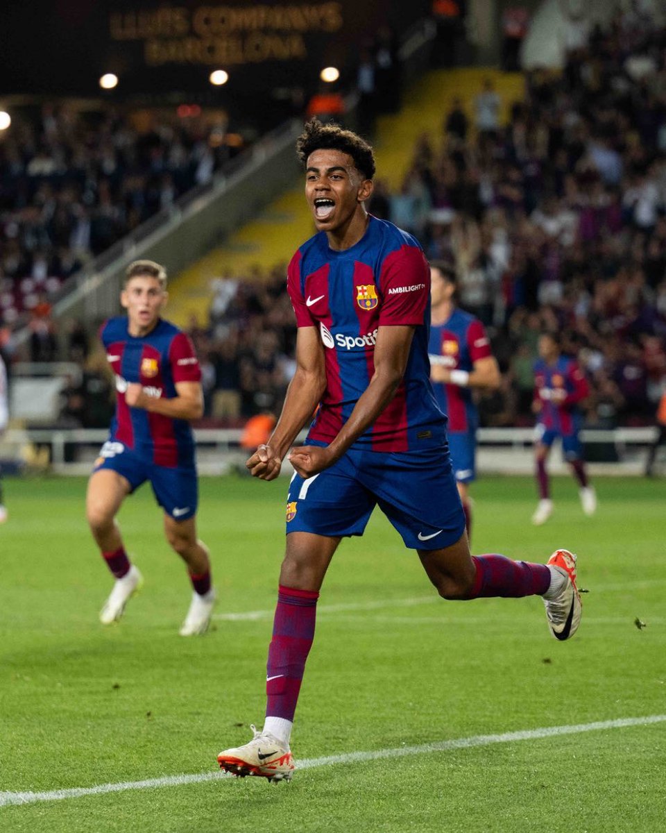 L_Yamal_Stats's tweet photo. Lamine Yamal (16y 78d) is the youngest player in La Liga history to start 4 games.

Lamine broke the record of Sanson, who reached 4 Liga starts at the age of 16y 210d, back in 1940. https://t.co/9fDT6CaTV6