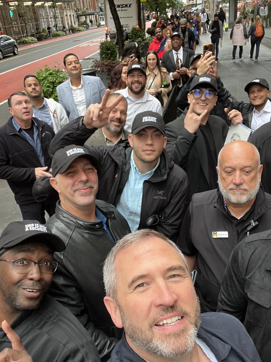 Brad Garlinghouse tweet media