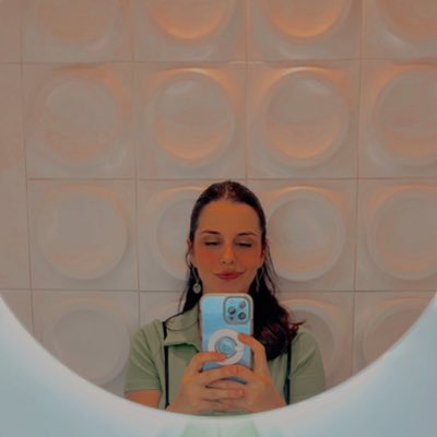 María Teresa tweet media
