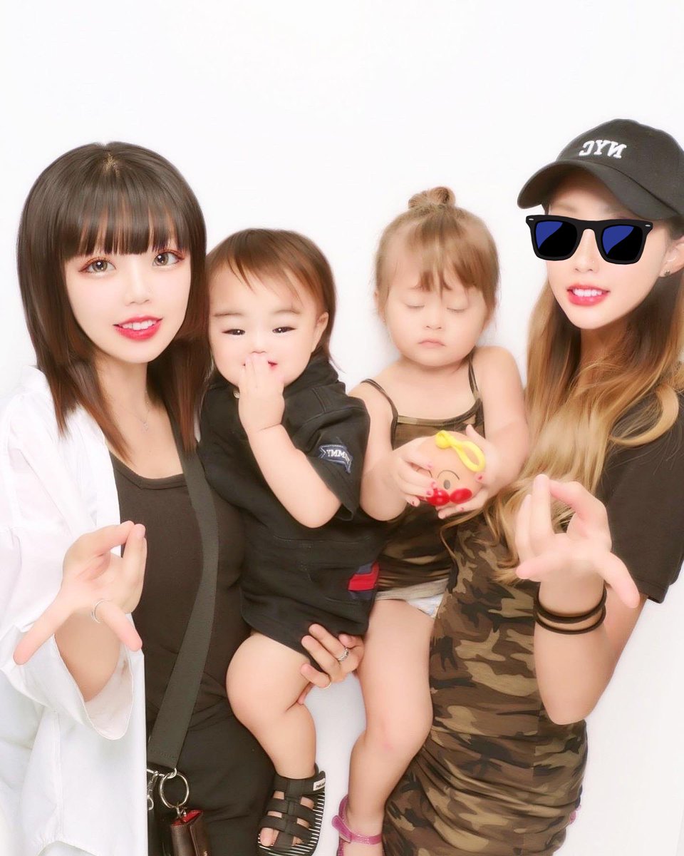 AYU tweet media