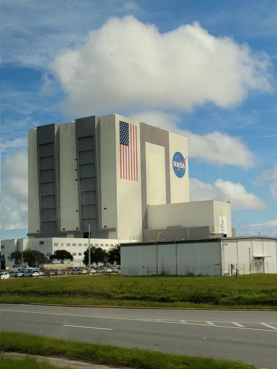 ScienceBurger71's tweet photo. Fun day at the Space Center! @NASA @RTI_Education @71stCMS @CumberlandCoSch @DreamUp_Space @svnelson13 @advocate_1 @sollwillis https://t.co/bFoLxgxj99