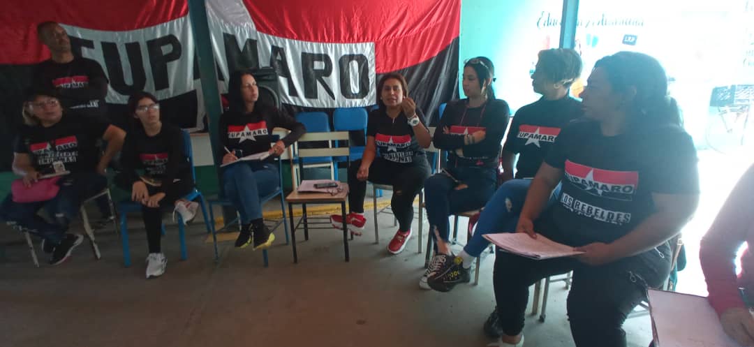 MrtGirardot's tweet photo. La Formación constante y permanente es la primera línea de defensa de nuestra organización y la #JuventudRebelde en Vanguardia. 
#JuventuTupamaroConMaduro https://t.co/vhawPOSHHw
