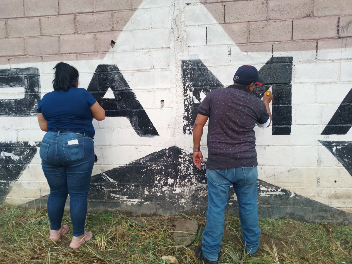 La #JuventudRebelde activa  dejando Huellas en todo el territorio del país.                

 ¡Tupamaro Ejemplo de Lucha! 
 ❤️🖤
#JuventudTupamaroConMaduro