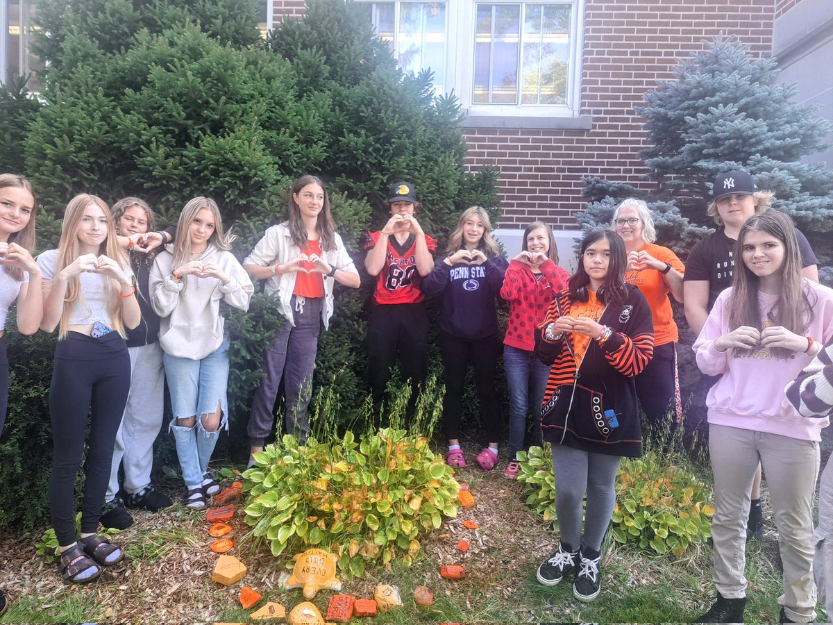 WDHS YB tweet media