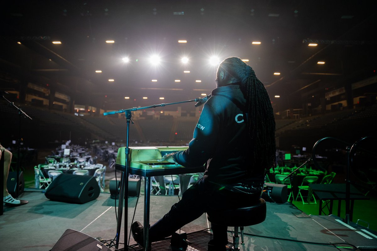 Kickin it in Kansas.
Swipe ➡️ for a surprise…