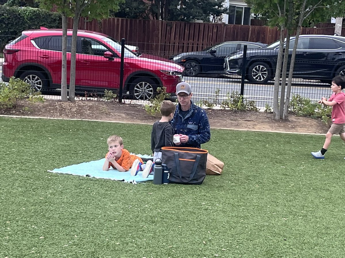 Chilli, student judges, picnic blankets, families and Fun!