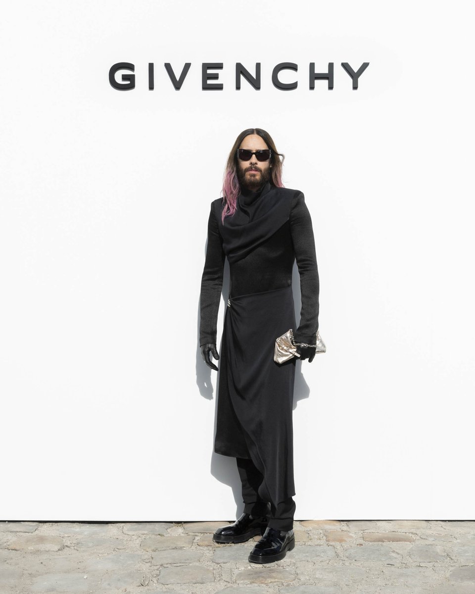 Givenchy (@givenchy) / X