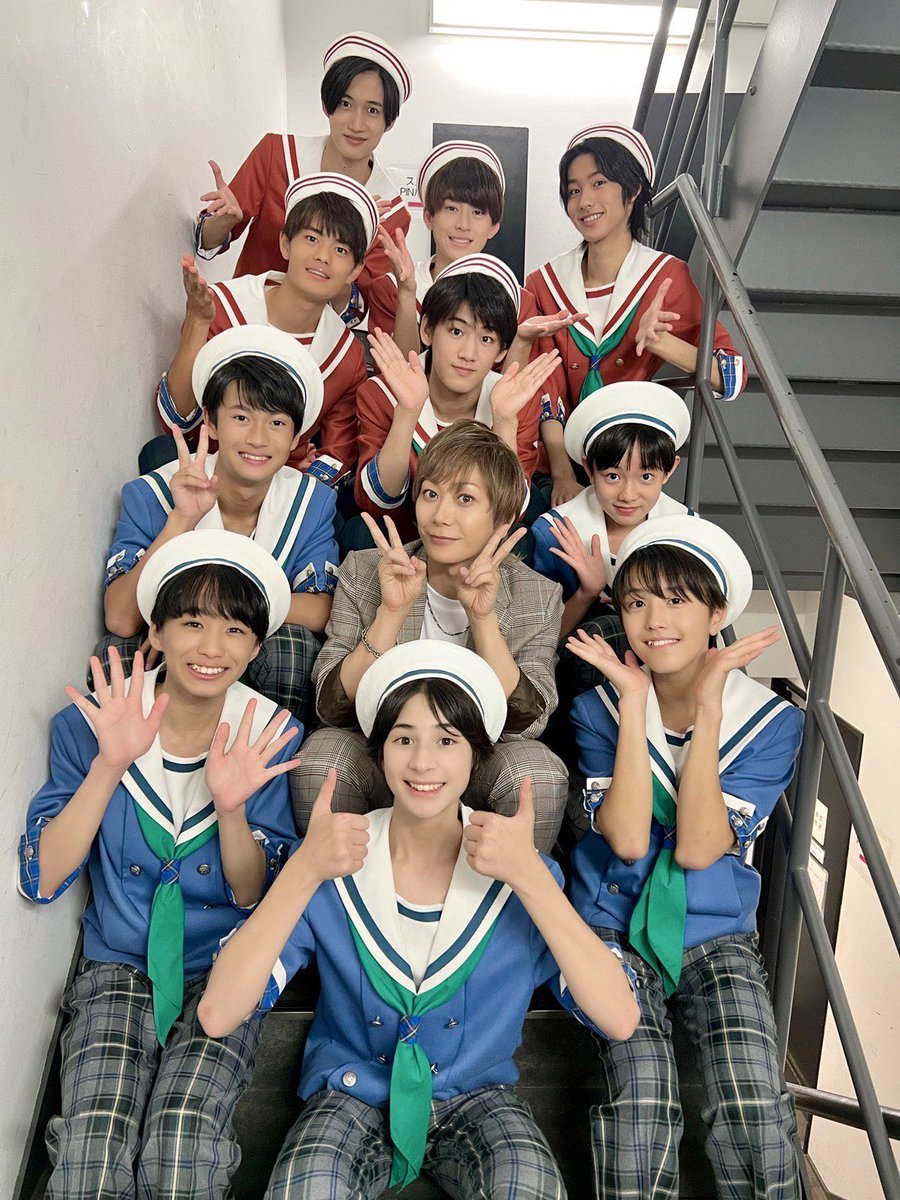 toradora62's tweet image. おはよう💪
今日までですよー🤗
ドルフェスの時に撮ってもらった写真です🤳
楽しかったなぁ。1週間も経っちゃった

#ドルフェス2023 #KIMERU 様 #神戸セラボ #神戸セーラーボーイズ #新幹線 #かっこいい