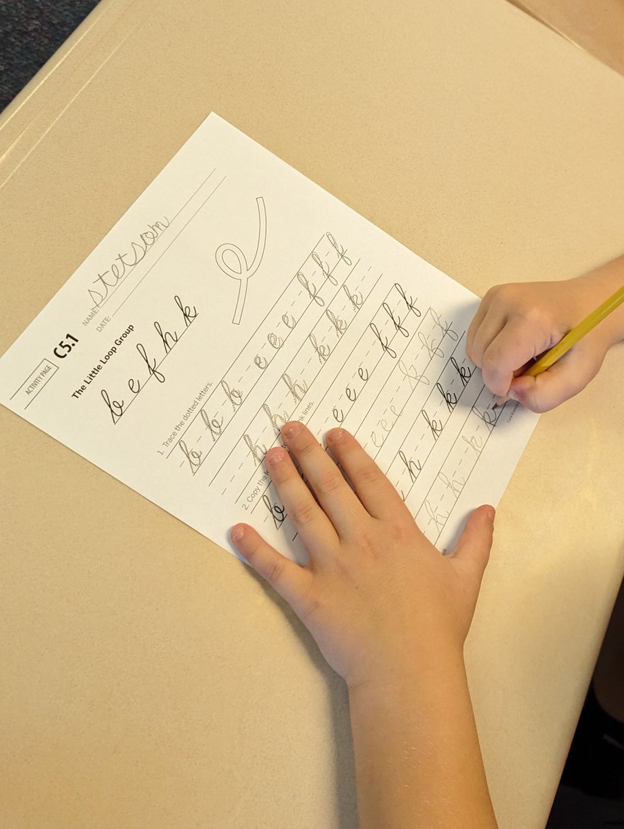 Day 17: We're nearing the end of learning the lowercase cursive letters. Today we learned the little loop group. I'm so proud of the time my students have put into practicing in class and at home. I can tell it's paying off!