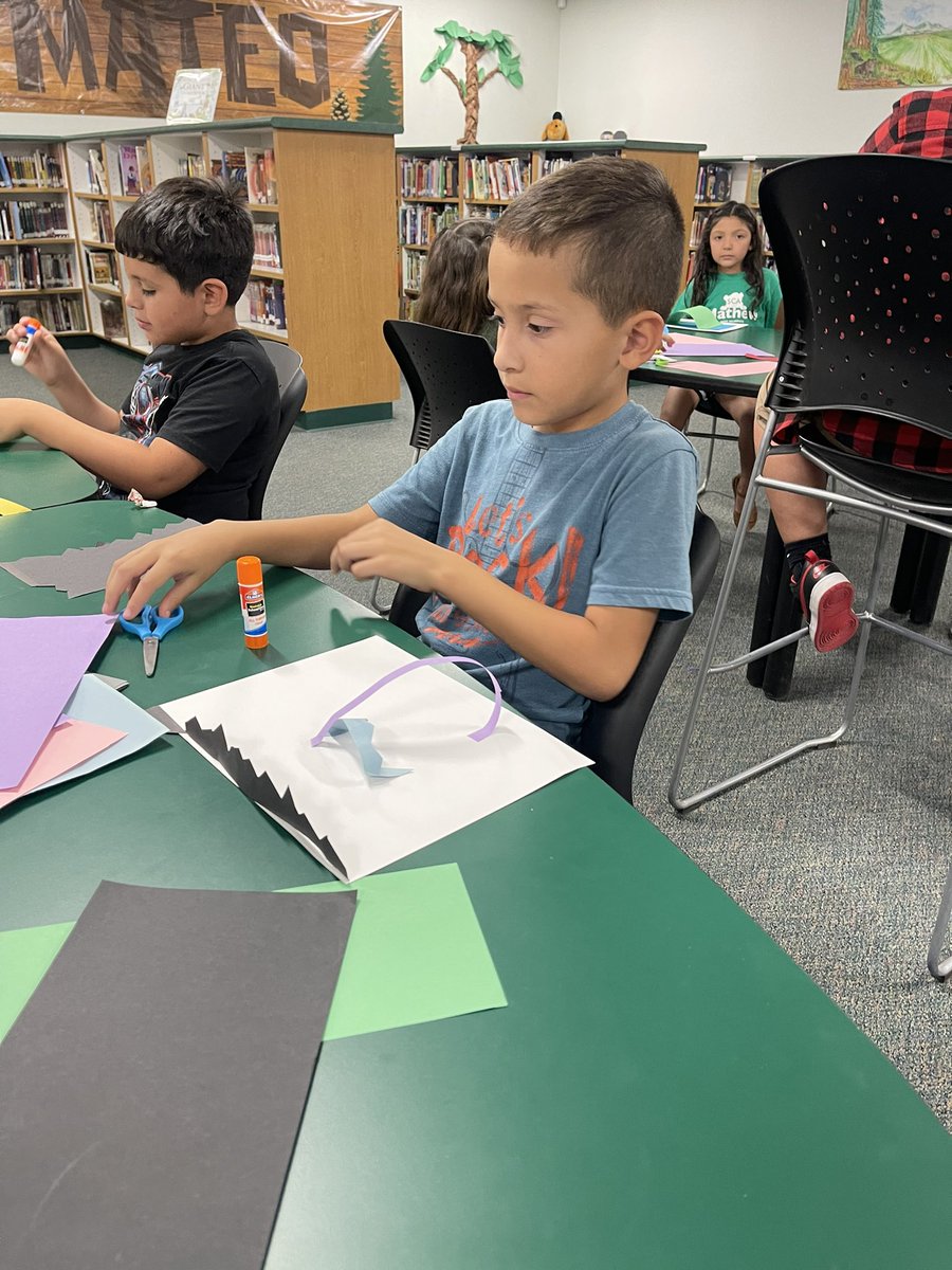 Sra_anguiano's tweet photo. Working on sculptures today
#burtonexperience #osobilingues #ELOP https://t.co/HtyKXKCTsU