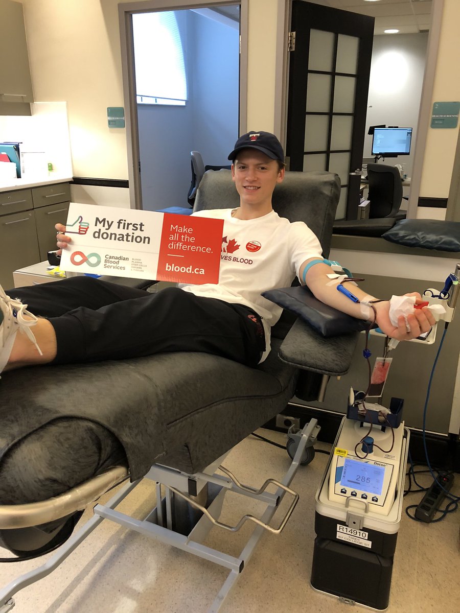 Hockey Gives Blood tweet media