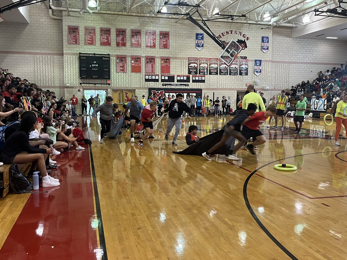 LMegronigle's tweet photo. Great pep rally this afternoon to showcase our fall athletes! Let’s GO @mchsmustangs #HOCO2023 #BetterTogether @MiddleCreekSGA https://t.co/flEYLbWq85
