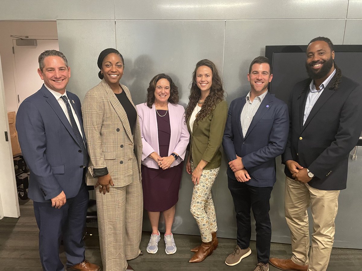 I enjoyed meeting with @usedgov officials this past week and participating in a roundtable discussion on SFUSD’s efforts to celebrate inclusivity and diversity. #WeAreSFUSD