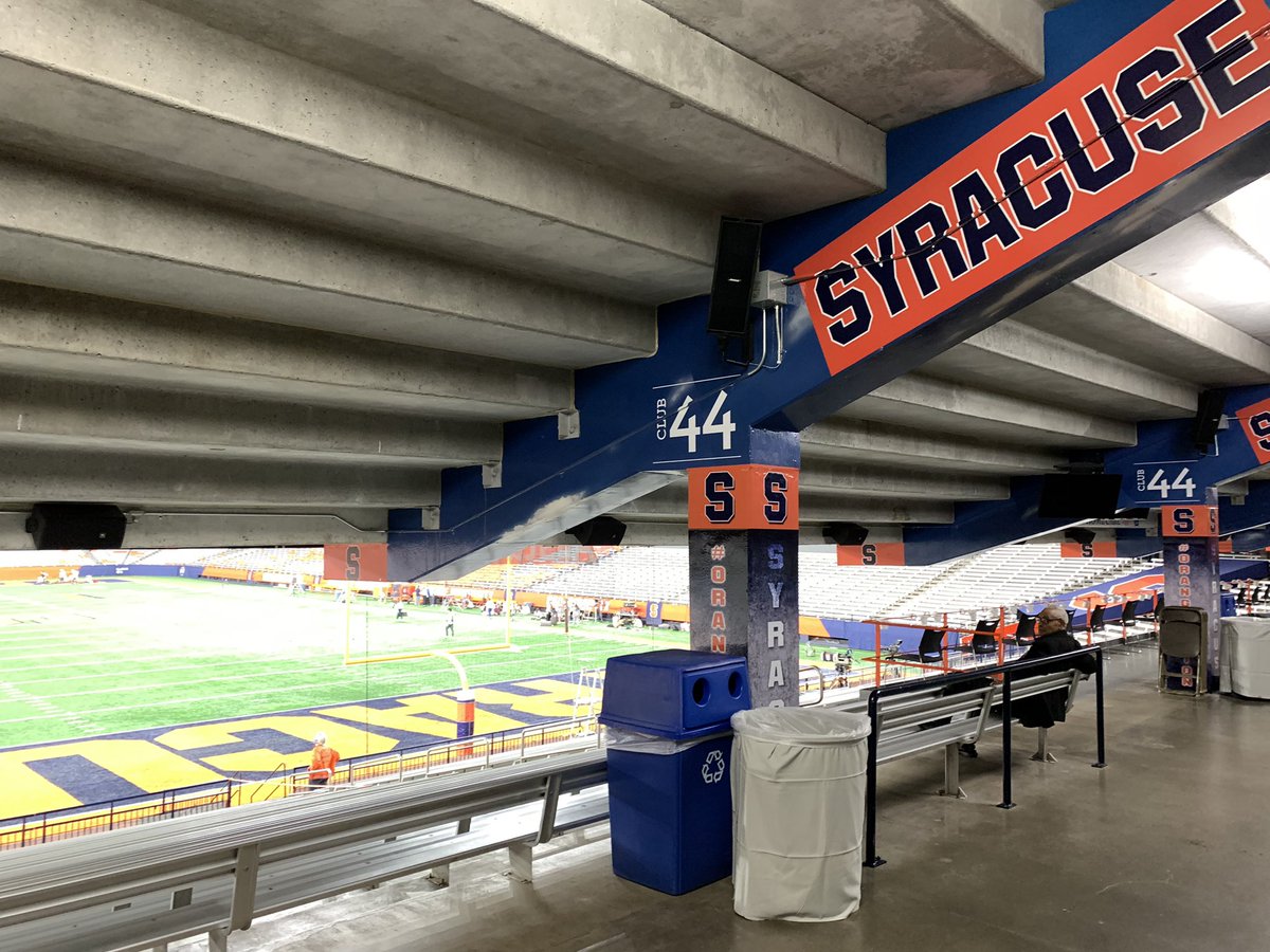 deafgeoff's tweet photo. Guess where I’m DJing tonight?? 🍊🍊🍊 #Syracuse #GenerationOrange https://t.co/keUk1fVchU