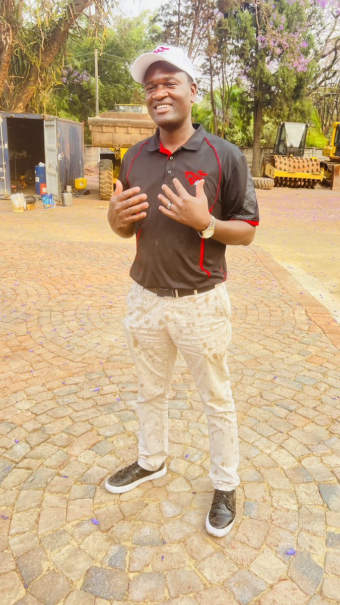 kumanjaa1's tweet photo. Dirty hands a sign of clean money!!

We love cars https://t.co/e8zhhAul0f