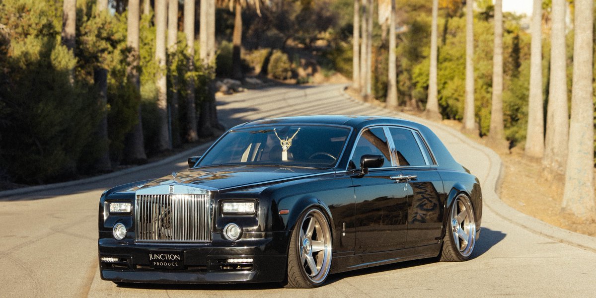 R1Concepts's tweet photo. Roll into the weekend with style and grace.
✅ No Modifications Required!
✅ Improved Braking Performance!
☝ Click Link In Bio To Learn More ☝
#STOPPINGTHEWORLD #R1concepts #teamR1
#r1forgedseries #8piston #vipmodular #rollsroyce #phantom #vip #bagged #baglife https://t.co/1UEPuNPRY5