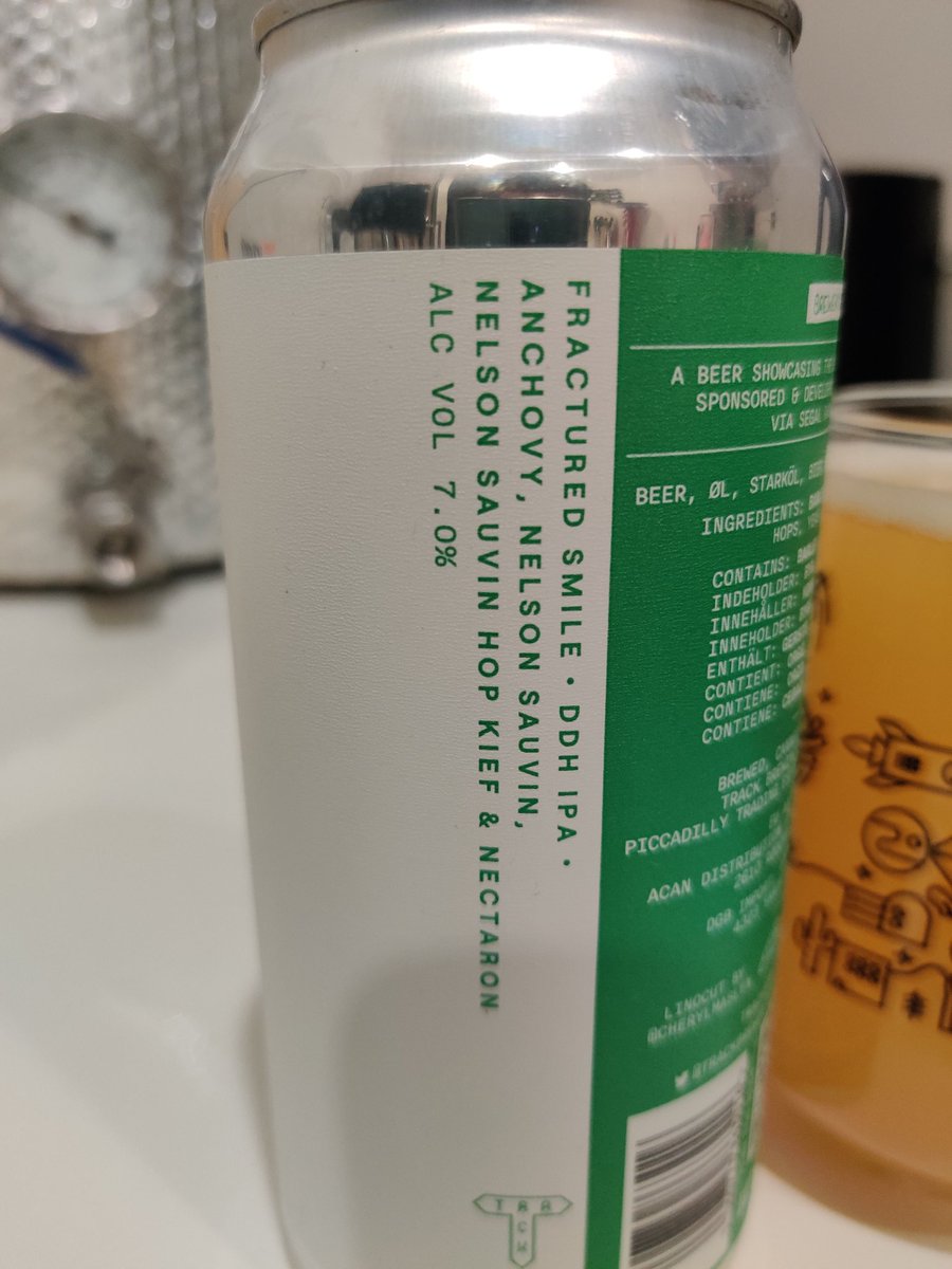 Whoever decided to call a hop strain Anchovy is an idiot and needs fired into the sun. No matter how good a hop it is it's a stupid stupid name that'll only put people off. This beer is a lovely drop though