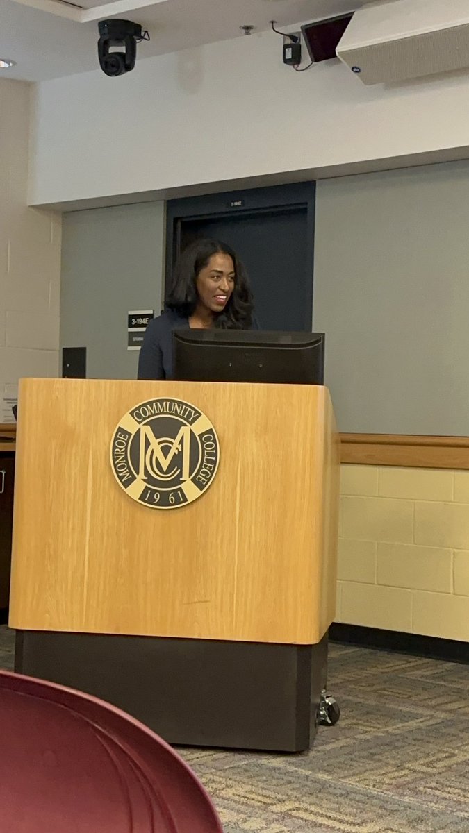 SenatorBrouk's tweet photo. Today, we celebrated the 100th birthday of Dr. Alice Holloway Young. I had the honor of awarding Dr. Young with the NYS Liberty Medal in 2021 in recognition of her work to ensure that every child in Rochester could access a quality education. 1/2 https://t.co/kykbcxH5Y2
