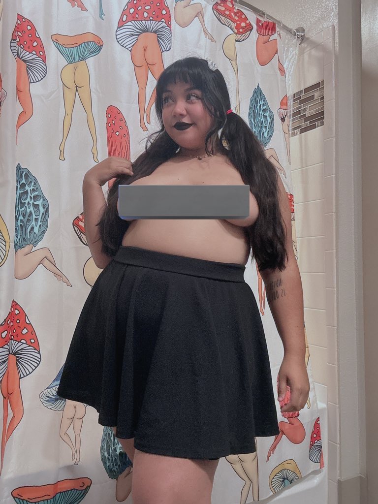 ♡ big booty magical girl UwU ♡ (@NaomiJigglez) / X