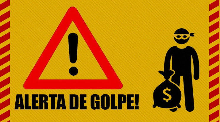 lazarorosa25's tweet photo. ALERTA DE GOLPE: Arthur Lira e extrema-direita aprovaram uma PEC que da autorização para Congresso interferir em decisões judiciais e estão fazendo "greve" para travar votações e chantagear o governo Lula para conseguir controlar pastas.

CONGRESSO GOLPISTA https://t.co/emXFx3cwKC