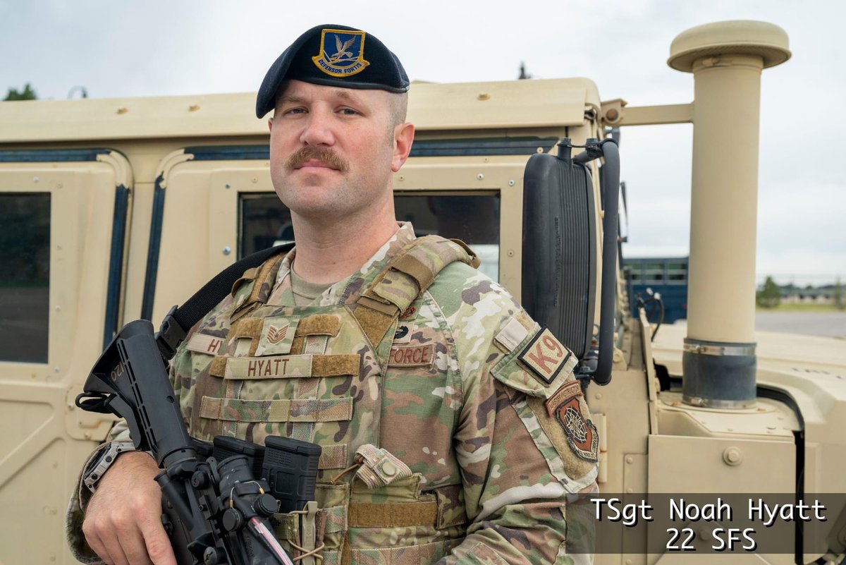 18thAFCommander's tweet photo. TSgt Noah Hyatt is one of the many outstanding Defenders at McConnell AFB. He was the first in @22ARW history to graduate from the Army’s Air Assault School, learning how to employ Air Assault Missions, Sling Load Operations, and Rappel Operations.

Keep it up, Noah. Expedite! https://t.co/9QYCj2brG0