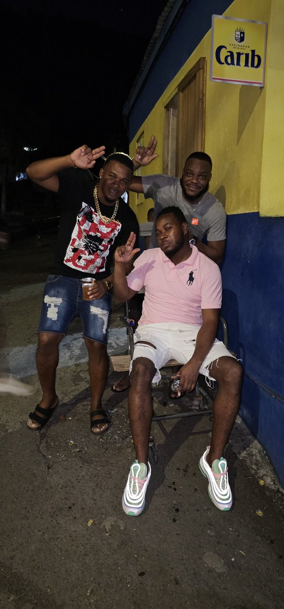 bramdawg1's tweet image. Alyo remember these 3 boys? 😭😂😂🤣🤣🤣😭😂😂😂 #mafiacity #la4life