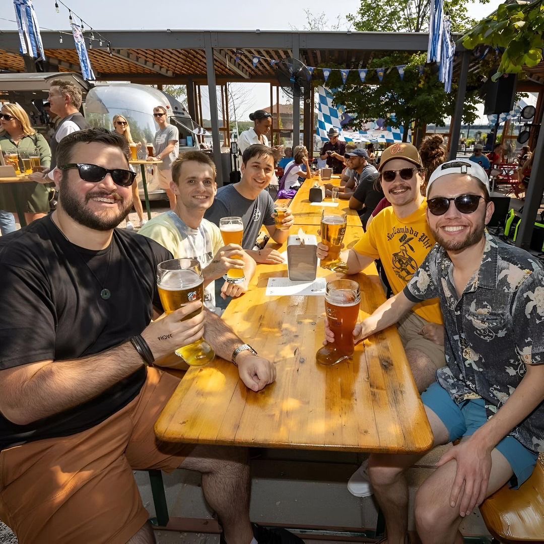 navyyardbid's tweet photo. Last weekend to enjoy Oktoberfest in #capriv! Check out neighborhood bars like @DachaDC before October 1st to enjoy the season 🍻
#capriv #capitolriverfront #theyards #theyardsdc #buzzardpoint #neighborhood #dcneighborhoods #dcfood #dcbar https://t.co/BqPu1kDa51