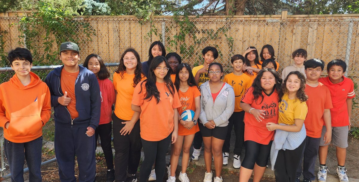 RimeBoulos's tweet photo. Today, we proudly wear #OrangeShirts to honour all #ResidentialSchools
survivors 🧡
#EveryChildMatters
#OrangeShirtDay #TruthAndReconciliation https://t.co/f7fhqFDWtr