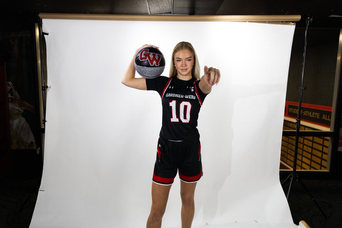 Monna Julkunen tweet media